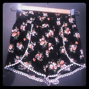 Cute shorts flower design size small